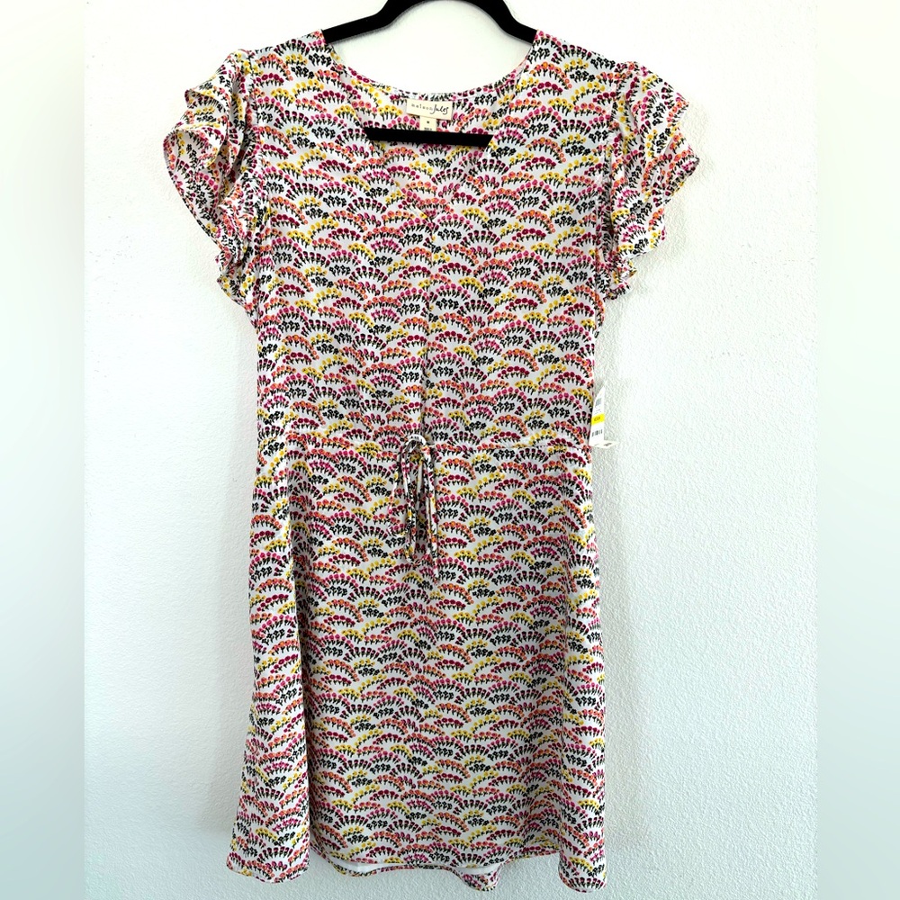 Womens dress. Size Medium. New with tags. Floral print.
